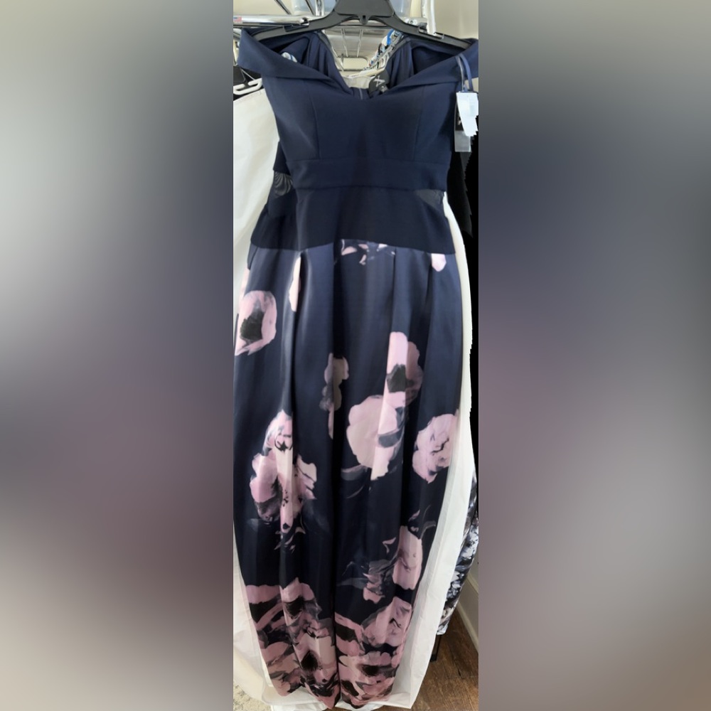 XSCAPE BRAND LONG FORMAL